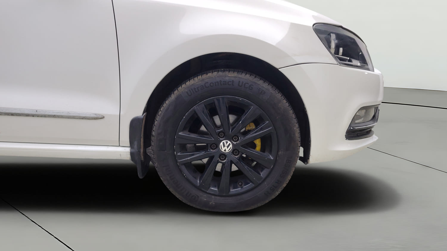 Used 2016 Volkswagen Polo GT TSI Petrol Automatic tyres RIGHT FRONT TYRE RIM VIEW