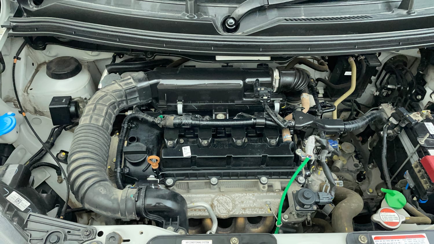 Used 2022 Maruti Suzuki Wagon R ZXI 1.2 Petrol Manual engine ENGINE RIGHT SIDE VIEW