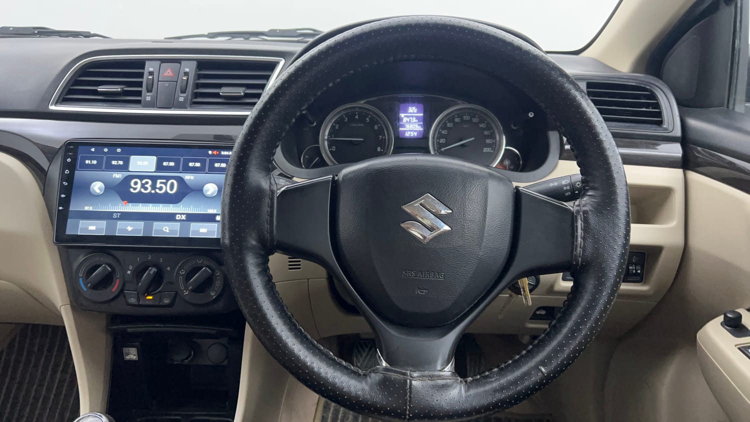 Used 2018 Maruti Suzuki Ciaz Sigma 1.4 MT Petrol Manual interior STEERING VIEW
