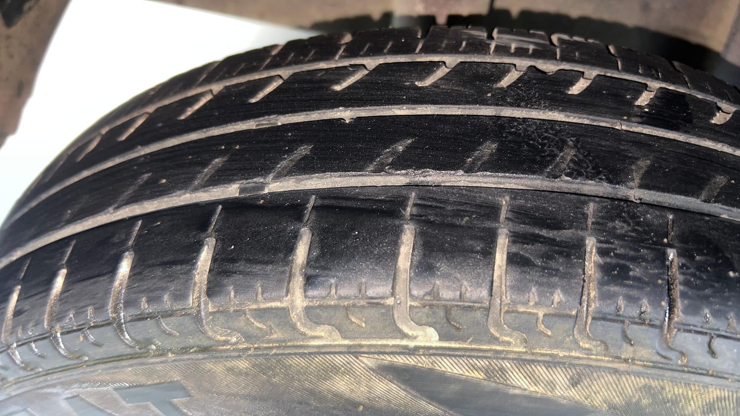 Used 2019 Datsun Redi-GO T (O) Petrol Manual tyres RIGHT REAR TYRE TREAD VIEW