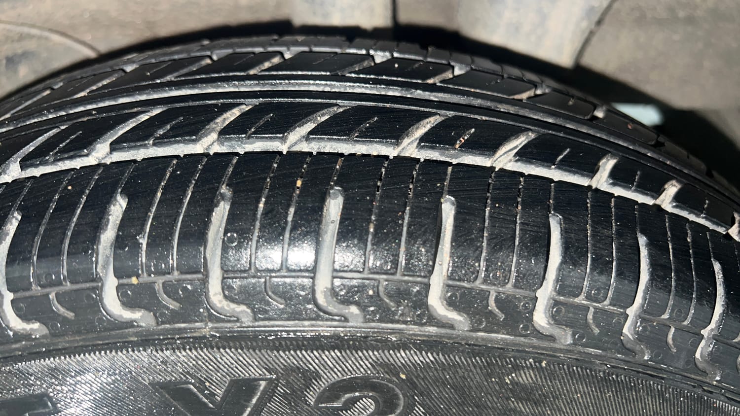Used 2022 hyundai Santro Sportz Executive CNG Cng Manual tyres LEFT REAR TYRE TREAD VIEW