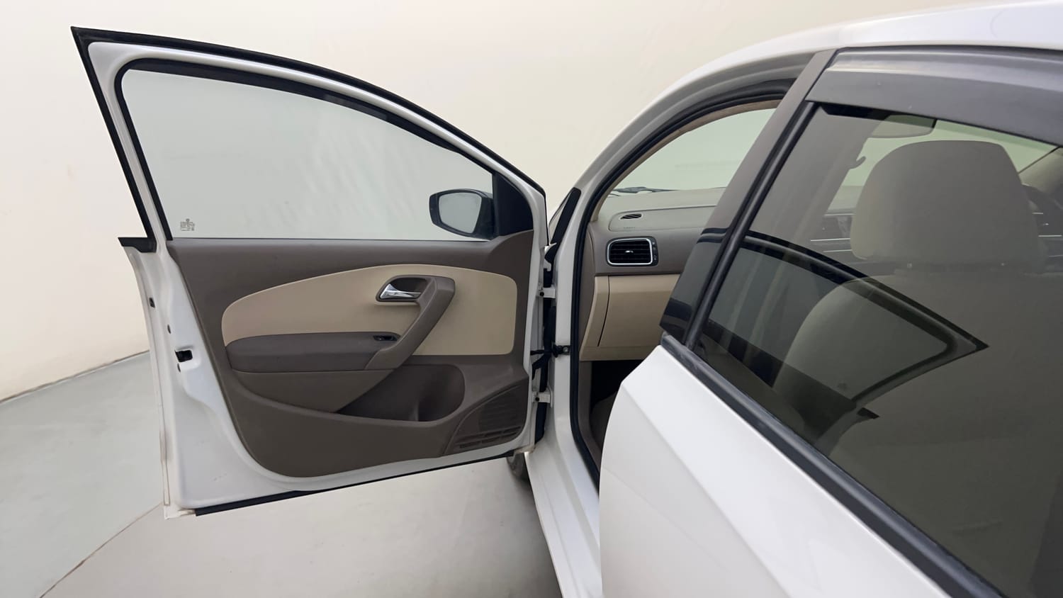 Used 2016 Skoda Rapid 1.5 TDI CR Style Plus AT Diesel Automatic interior LEFT FRONT DOOR OPEN VIEW