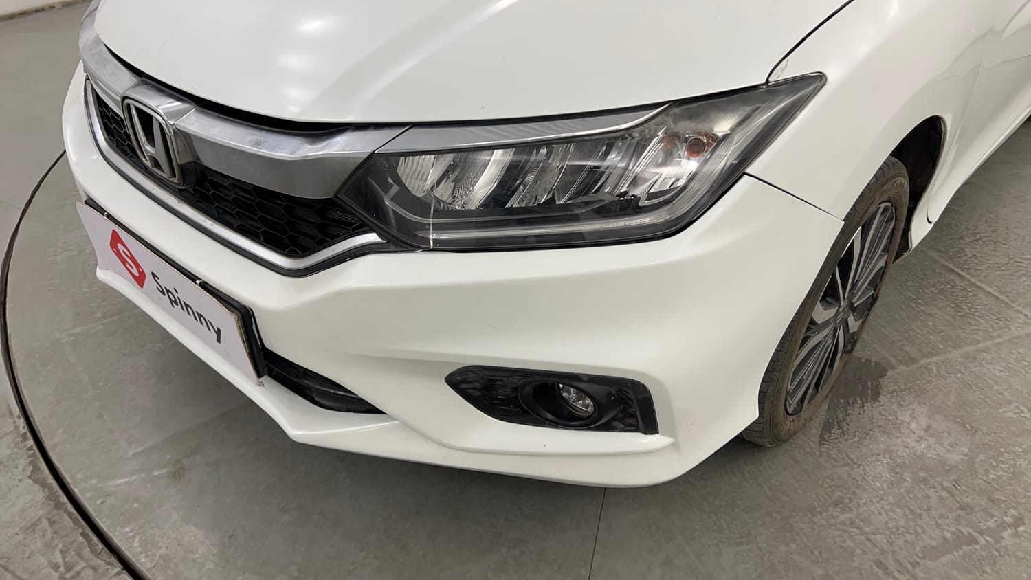 Used 2018 Honda City VX Petrol Petrol Manual dents MINOR SCRATCH
