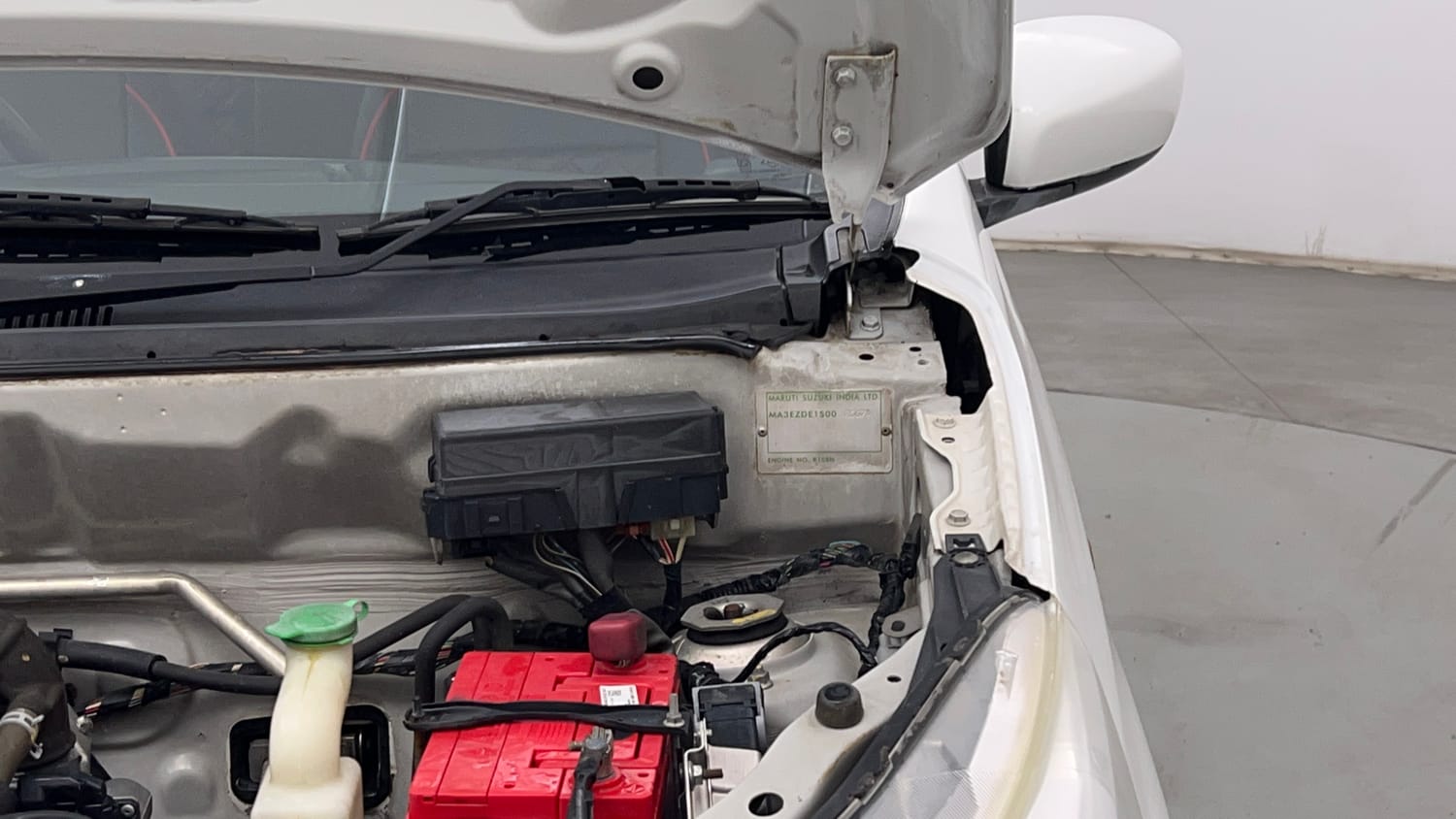 Used 2014 Maruti Suzuki Alto K10 VXi AMT Petrol Automatic engine ENGINE LEFT SIDE HINGE & APRON VIEW
