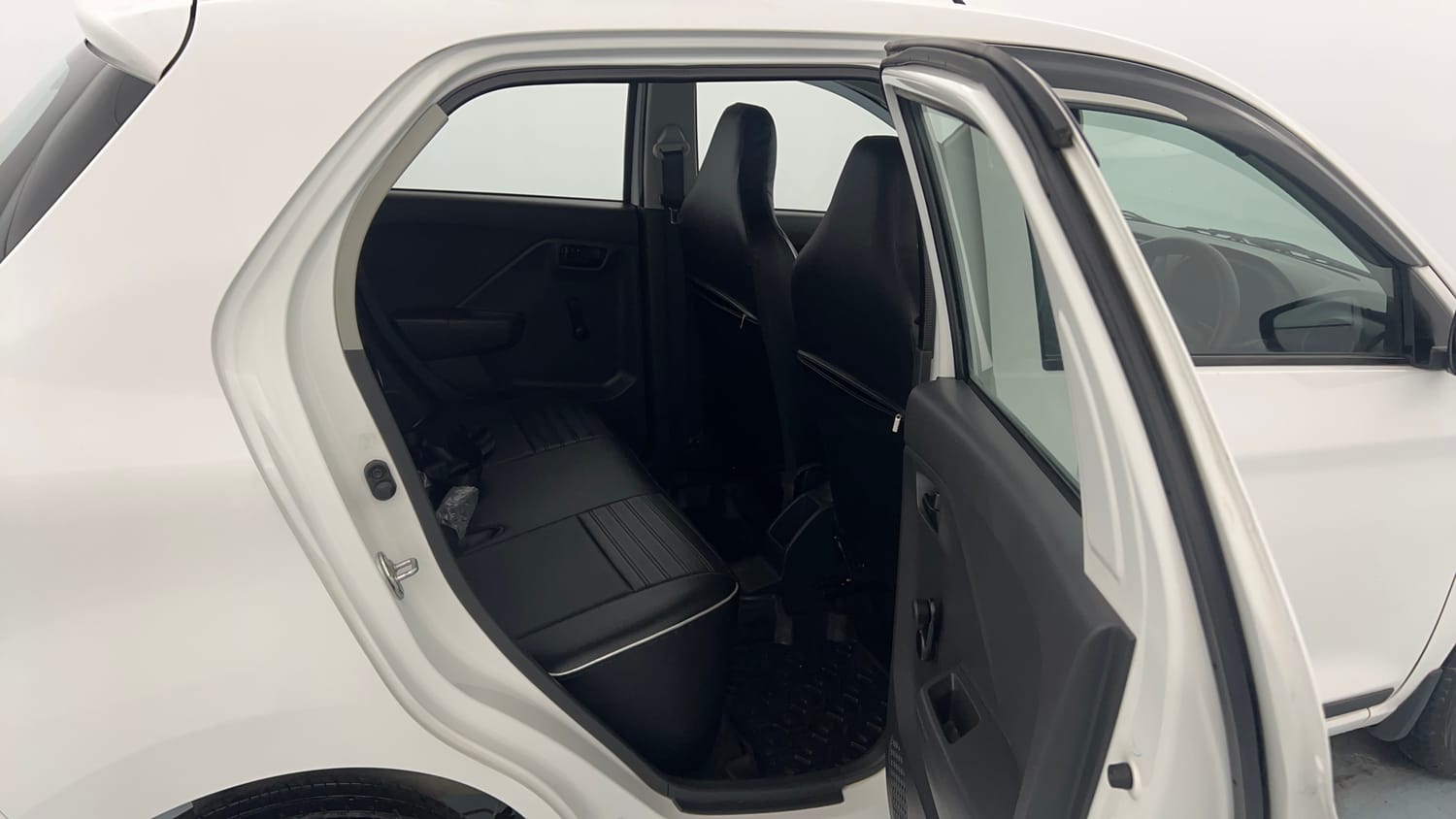 Used 2023 Maruti Suzuki Alto K10 VXi AGS Petrol Automatic interior RIGHT SIDE REAR DOOR CABIN VIEW