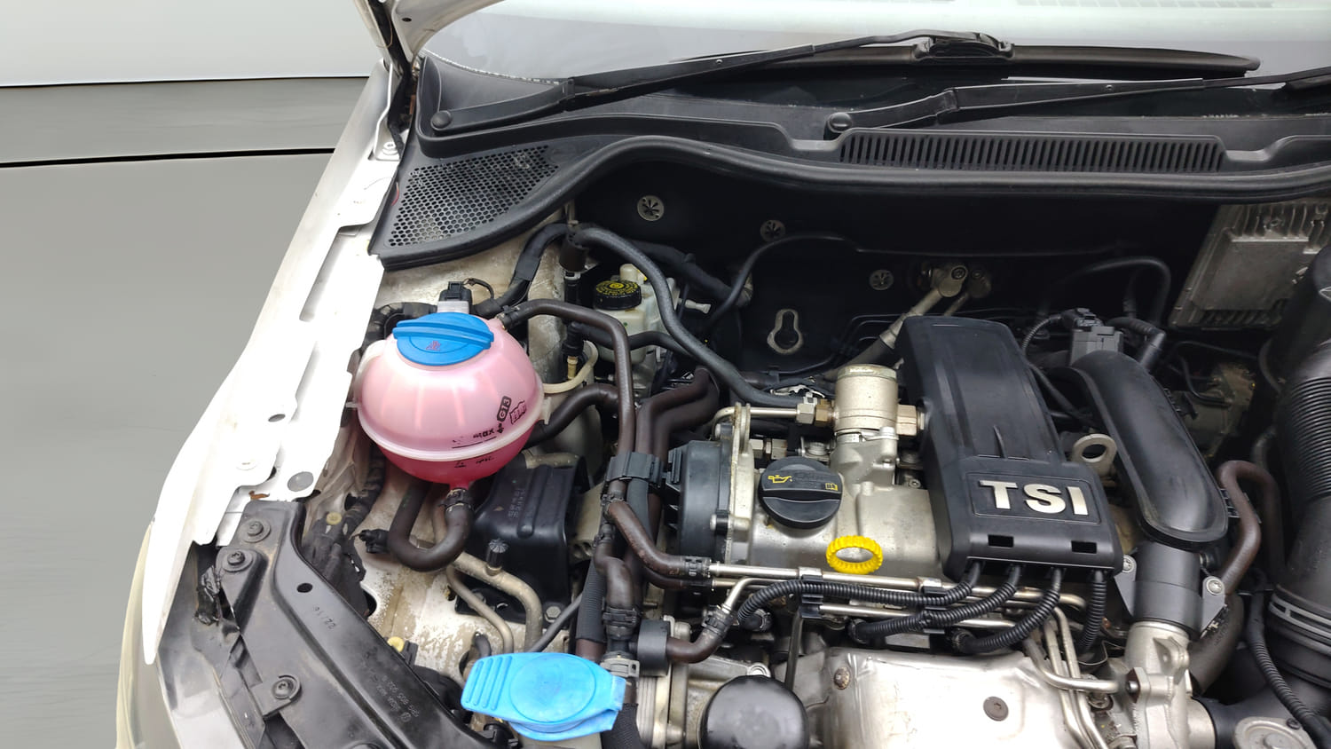 Used 2016 Volkswagen Polo GT TSI Petrol Automatic engine ENGINE RIGHT SIDE VIEW
