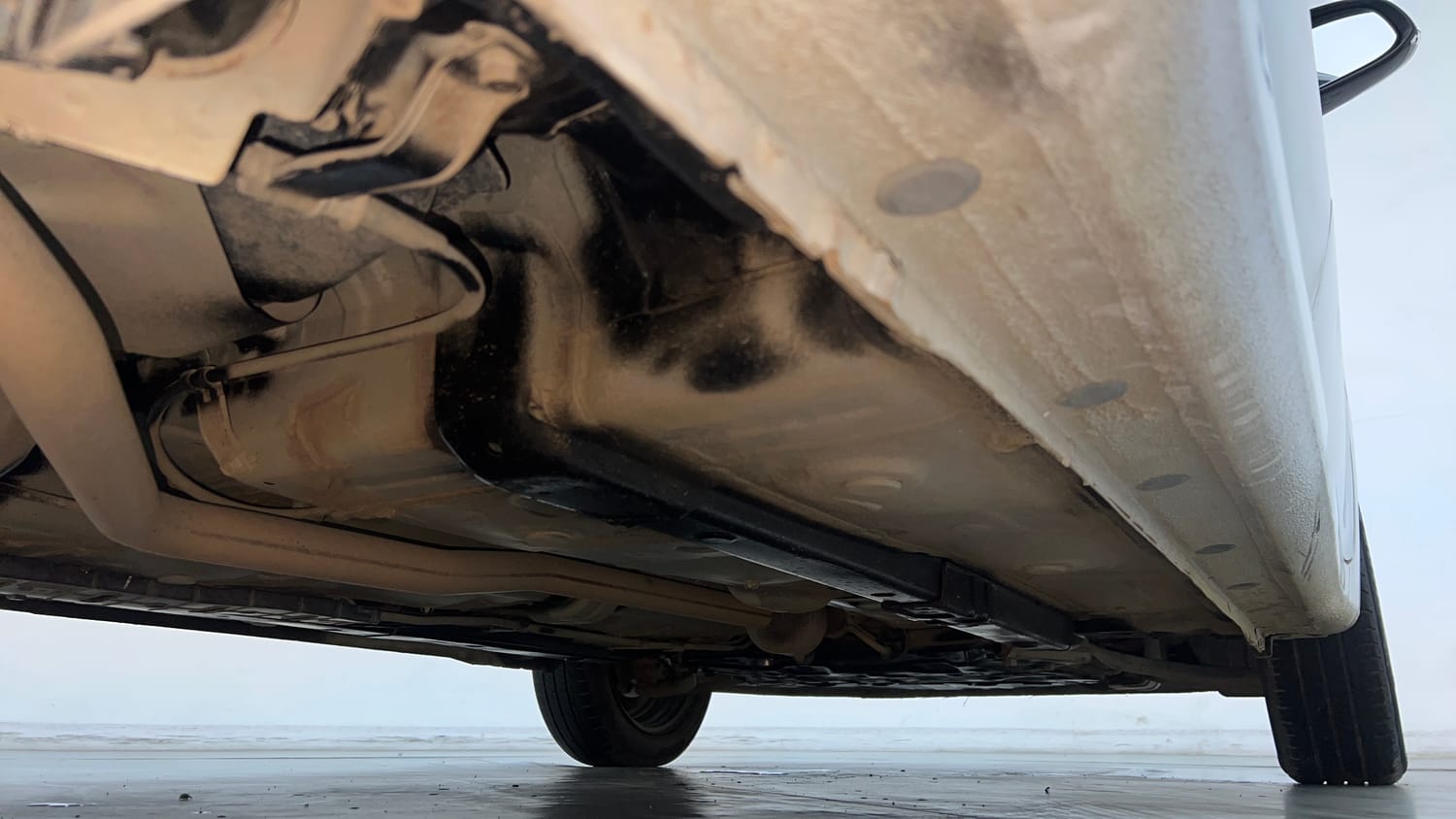 Used 2023 Hyundai Grand i10 Nios Sportz 1.2 Kappa CNG Cng Manual extra REAR RIGHT UNDERBODY VIEW