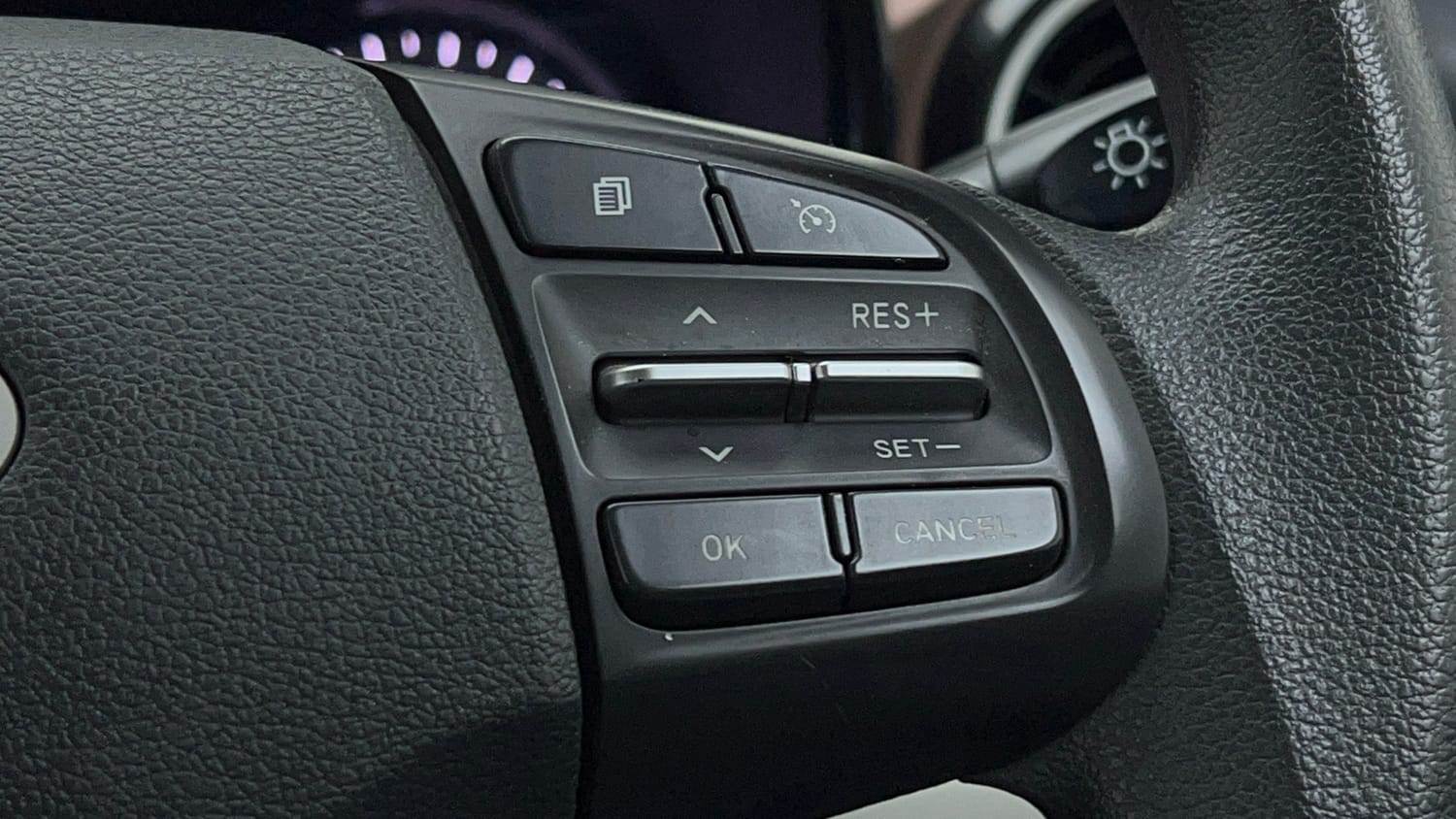 Used 2024 Hyundai Aura SX Plus 1.2 AMT Petrol Petrol Automatic top_features Cruise control