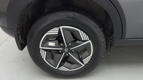 Used 2024 Tata Nexon Creative Plus 1.2 Revotron Petrol 7DCA Petrol Automatic tyres RIGHT REAR TYRE RIM VIEW