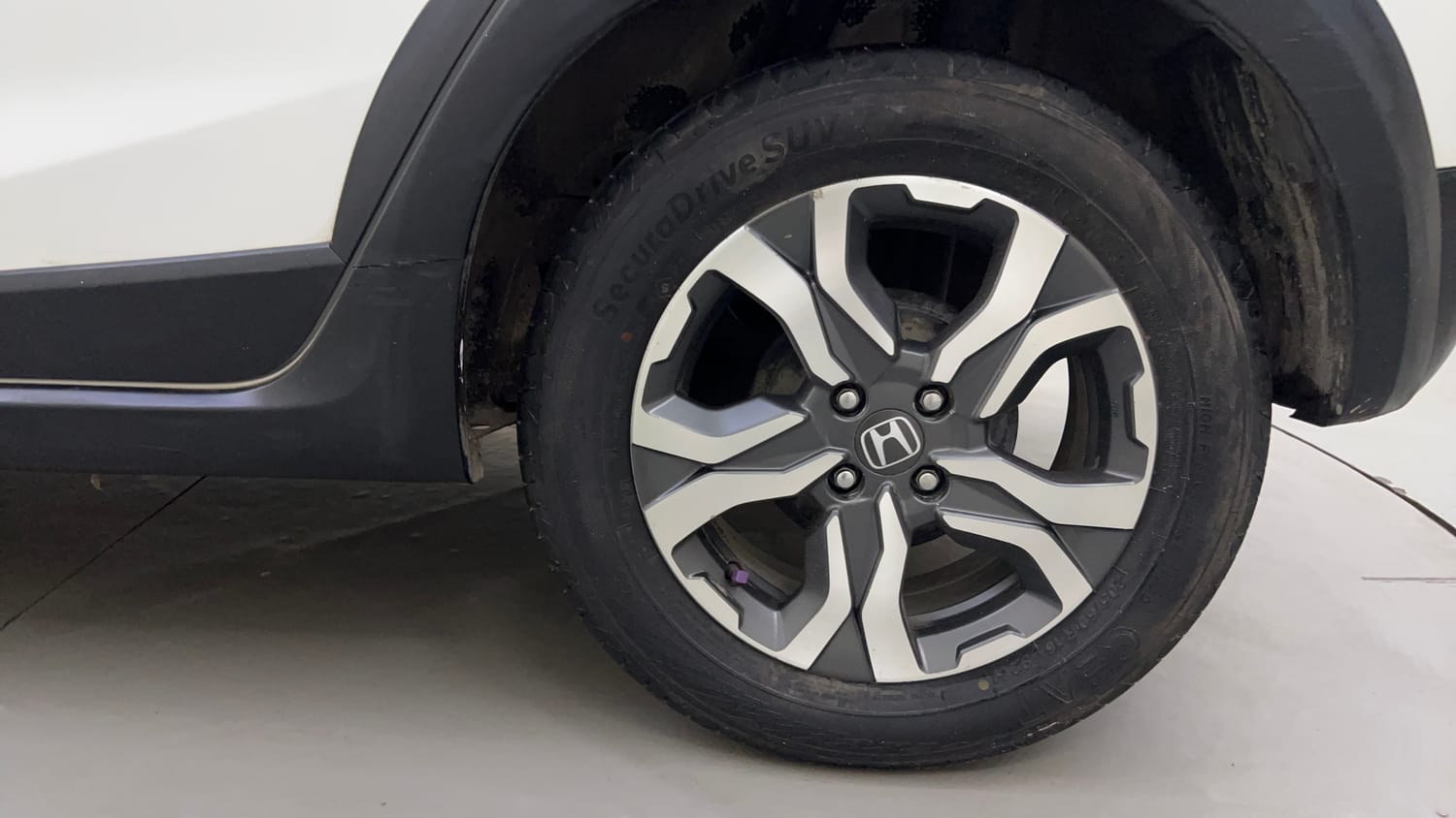 Used 2017 Honda WR-V VX MT Diesel Diesel Manual tyres LEFT REAR TYRE RIM VIEW