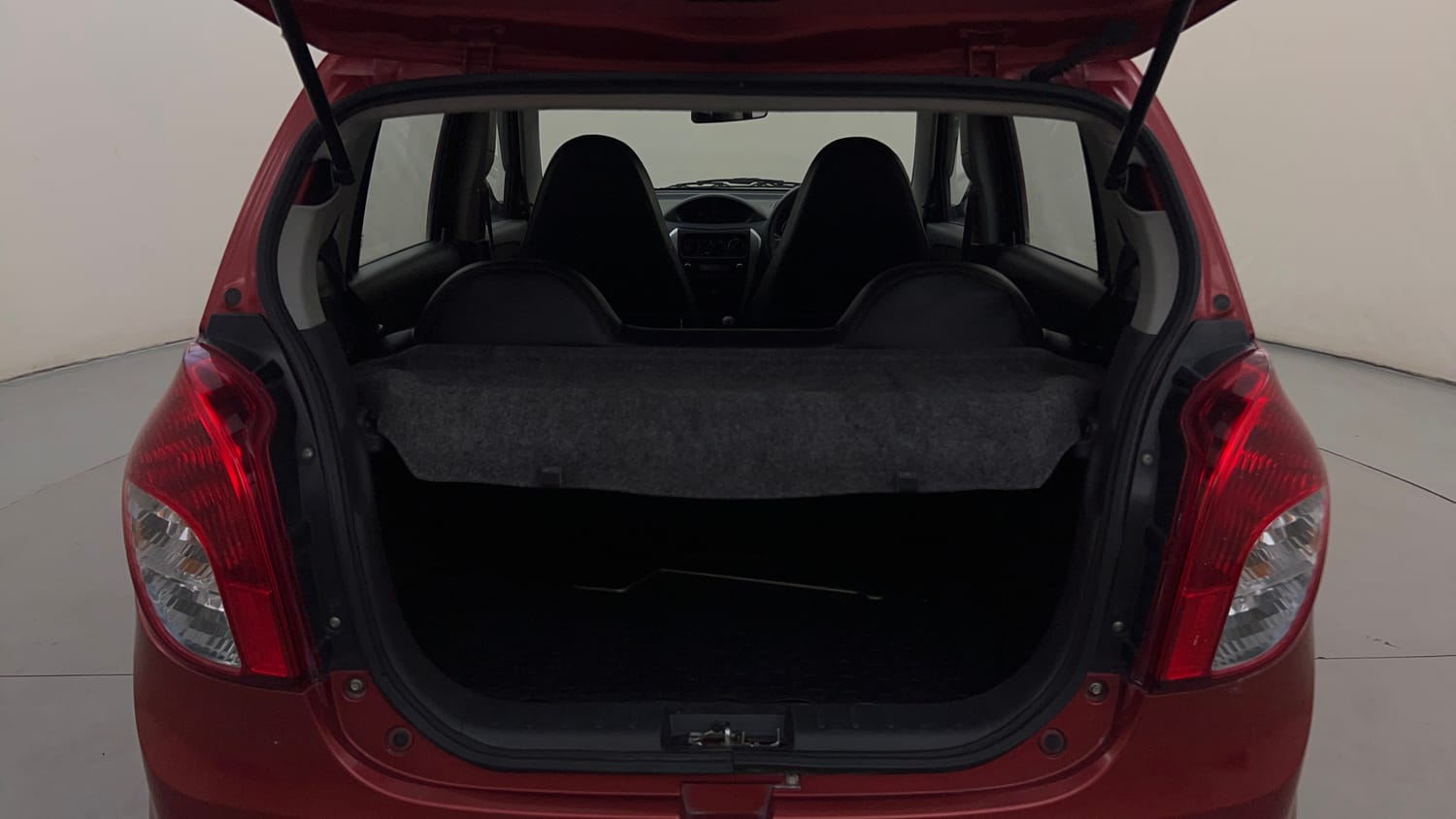 Used 2016 Maruti Suzuki Alto 800 VXi Petrol Manual interior DICKY INSIDE VIEW