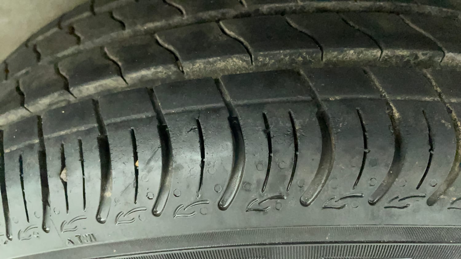 Used 2022 Maruti Suzuki Wagon R ZXI 1.2 Petrol Manual tyres LEFT REAR TYRE TREAD VIEW