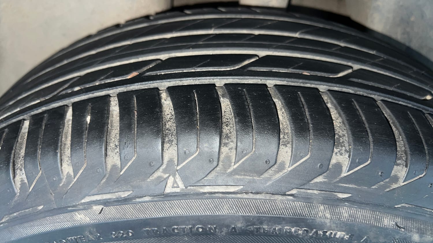 Used 2020 Jeep Compass Sport Plus 1.4 Petrol Petrol Manual tyres LEFT REAR TYRE TREAD VIEW
