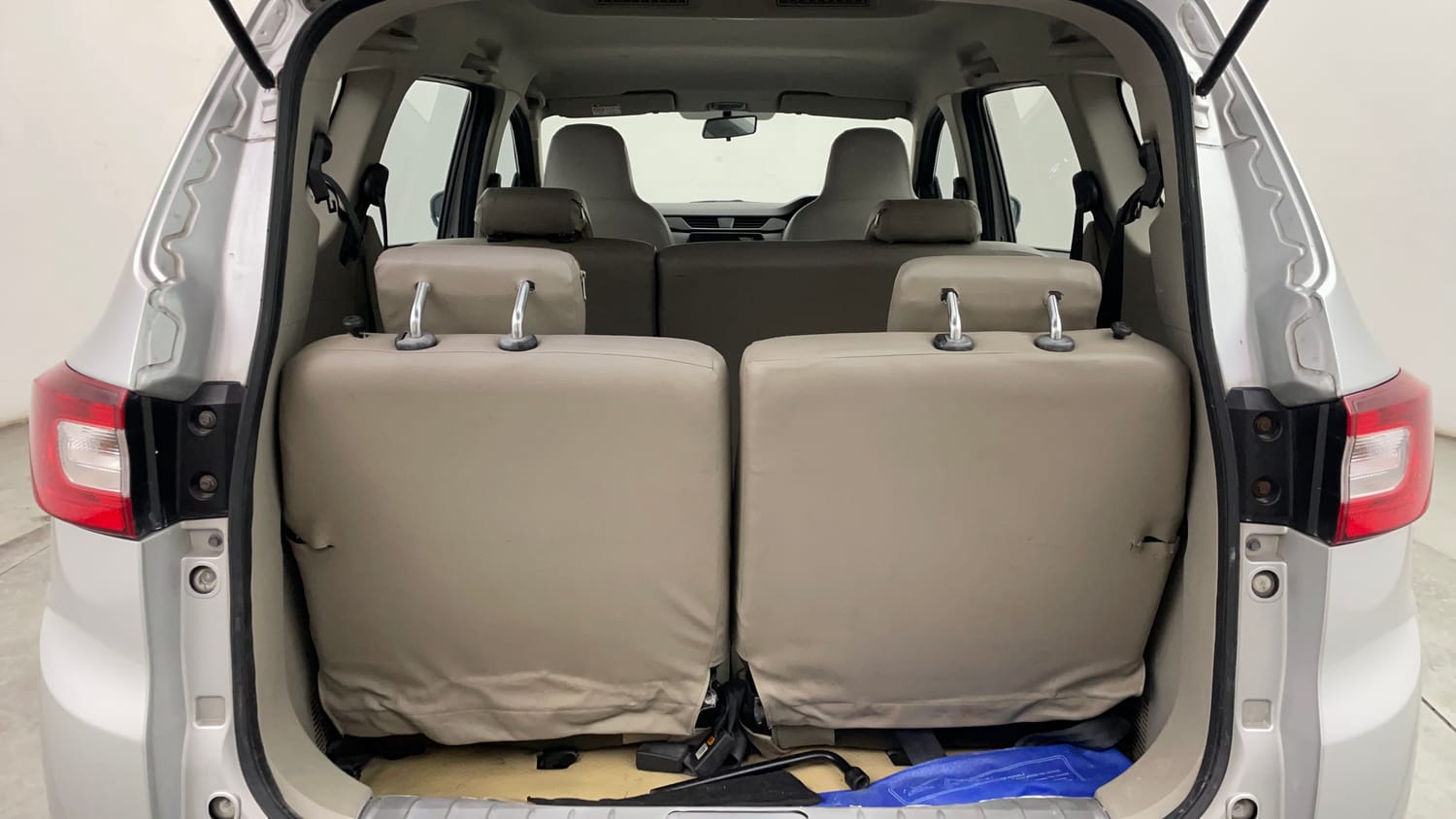 Used 2022 Renault Triber RXT EASY-R AMT Petrol Automatic interior DICKY INSIDE VIEW