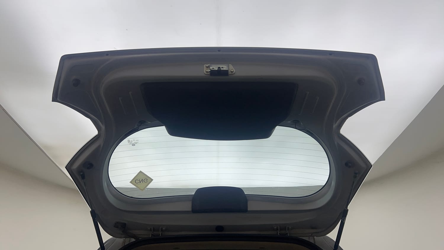 Used 2019 Hyundai Santro Sportz CNG Cng Manual interior DICKY DOOR OPEN VIEW