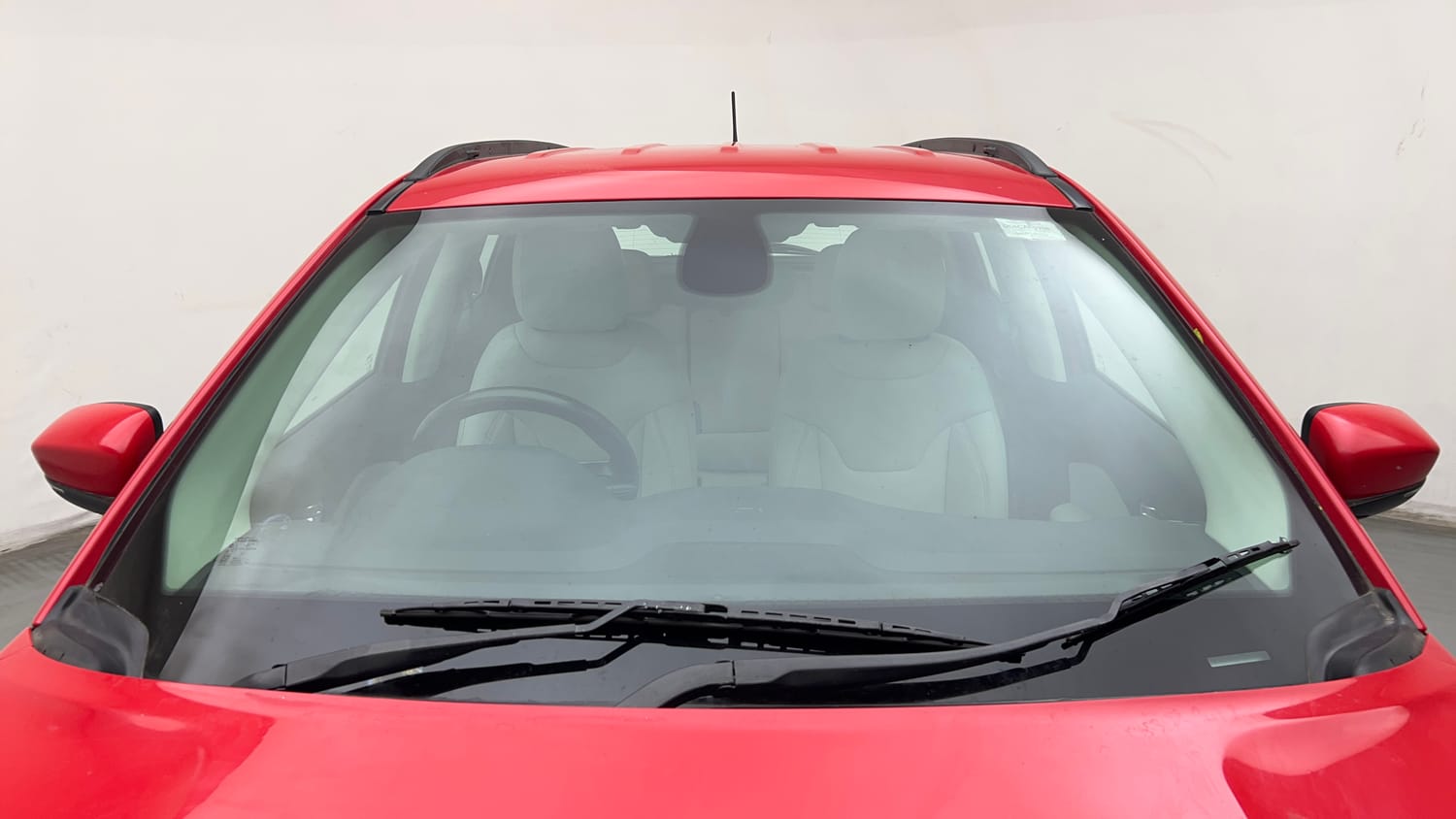 Used 2020 Jeep Compass Sport Plus 1.4 Petrol Petrol Manual exterior FRONT WINDSHIELD VIEW