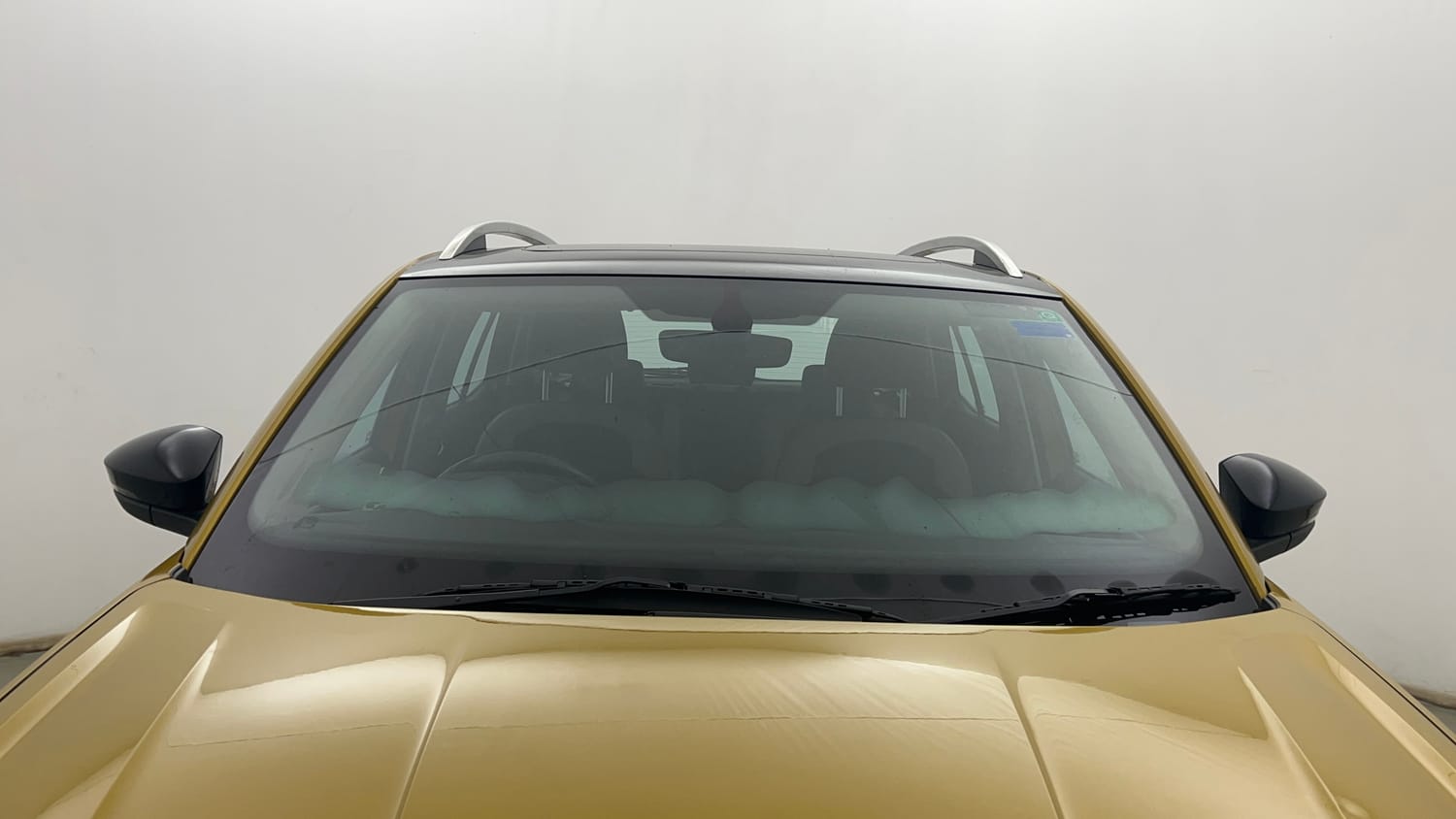 Used 2022 Volkswagen Taigun Topline 1.0 TSI MT Petrol Manual exterior FRONT WINDSHIELD VIEW