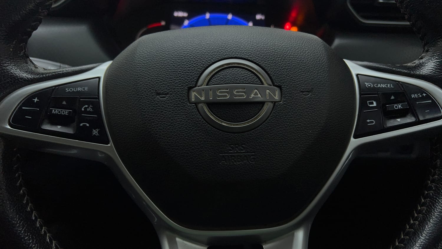 Used 2021 Nissan Magnite XV Premium Petrol + CNG(Outside Fitted) Cng Manual top_features Airbags