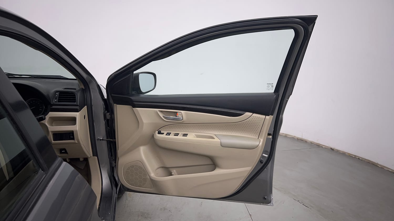 Used 2018 Maruti Suzuki Ciaz Sigma 1.4 MT Petrol Manual interior RIGHT FRONT DOOR OPEN VIEW