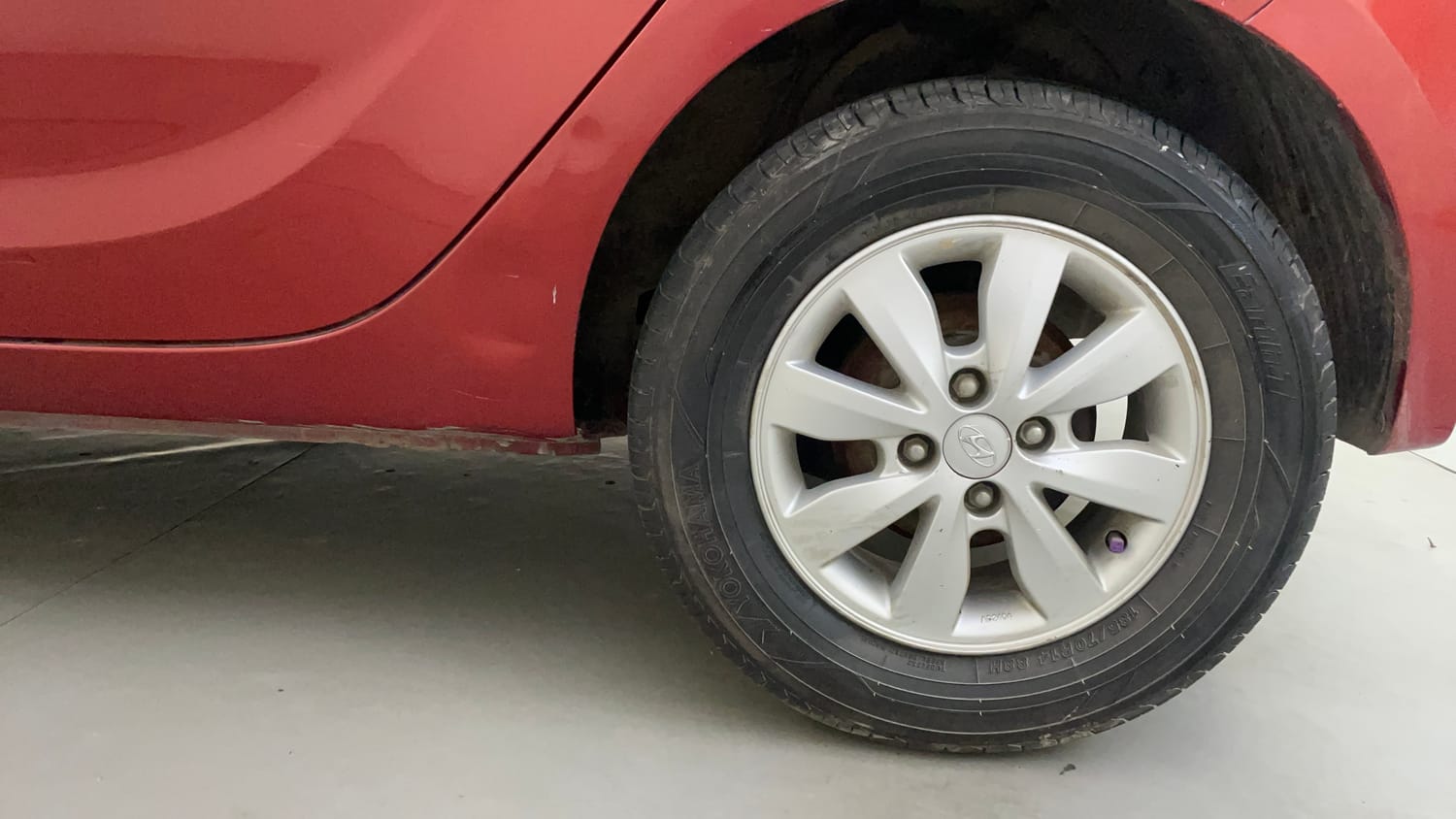Used 2014 Hyundai i20 Asta 1.2 Petrol Manual tyres LEFT REAR TYRE RIM VIEW