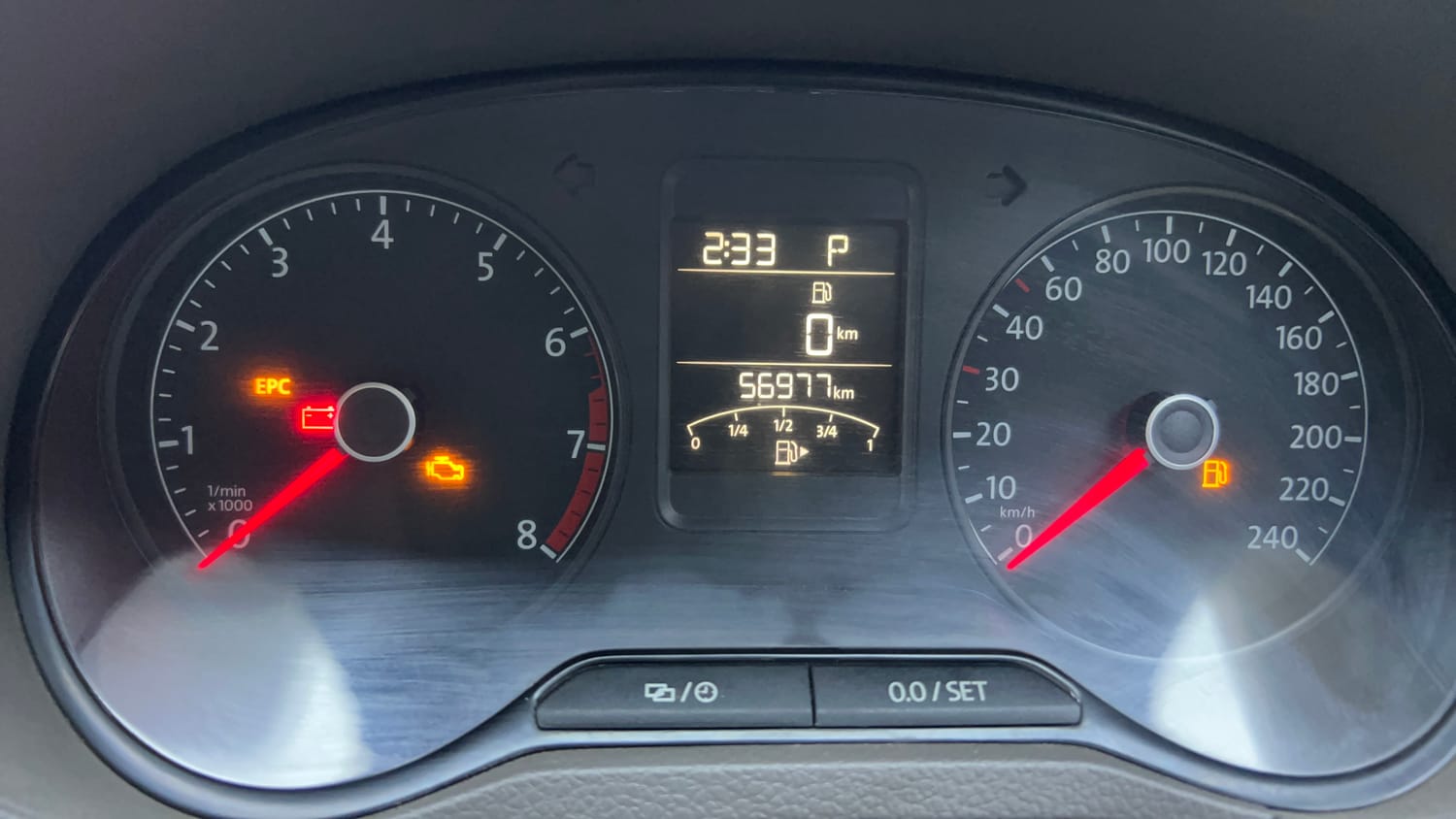 Used 2016 Volkswagen Vento Highline Petrol AT Petrol Automatic interior CLUSTERMETER VIEW