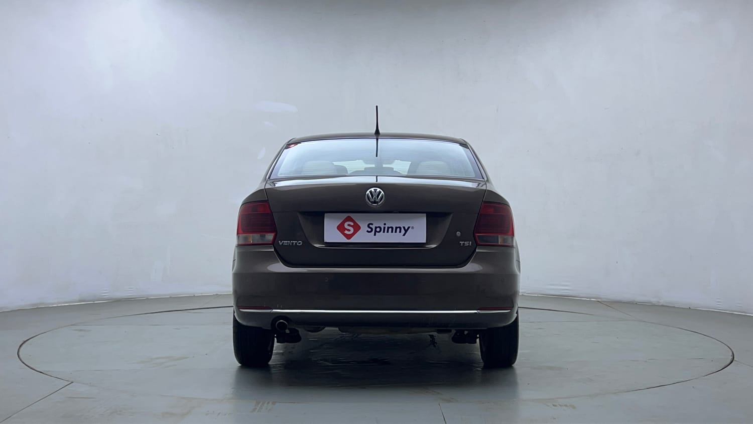 Used 2016 Volkswagen Vento Highline Petrol AT Petrol Automatic exterior BACK VIEW