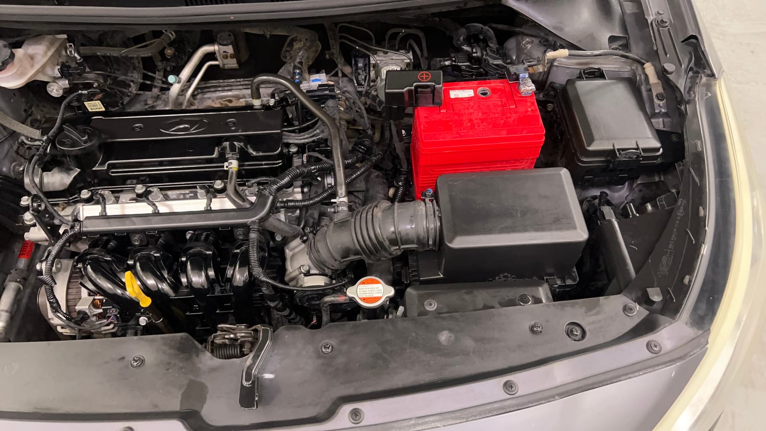 Used 2017 Hyundai Elite i20 Sportz 1.2 Petrol Manual engine ENGINE LEFT SIDE VIEW