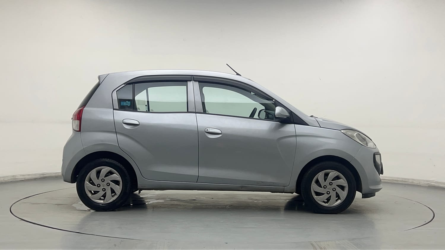 Used 2019 Hyundai Santro Sportz CNG Cng Manual exterior RIGHT SIDE VIEW