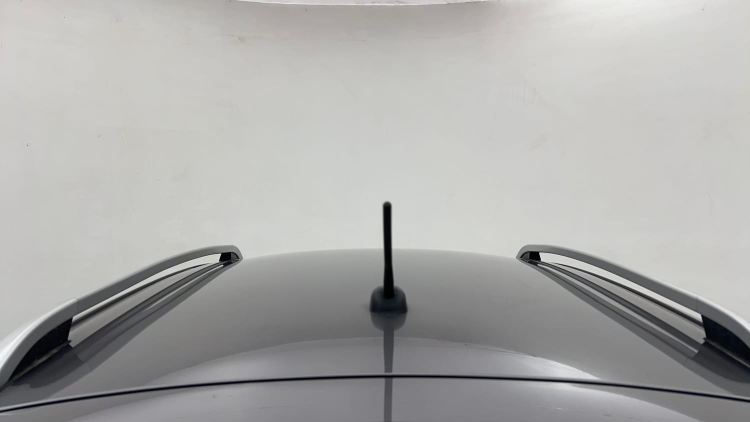 Used 2023 Maruti Suzuki Ignis Zeta 1.2 MT Petrol Manual exterior EXTERIOR ROOF VIEW