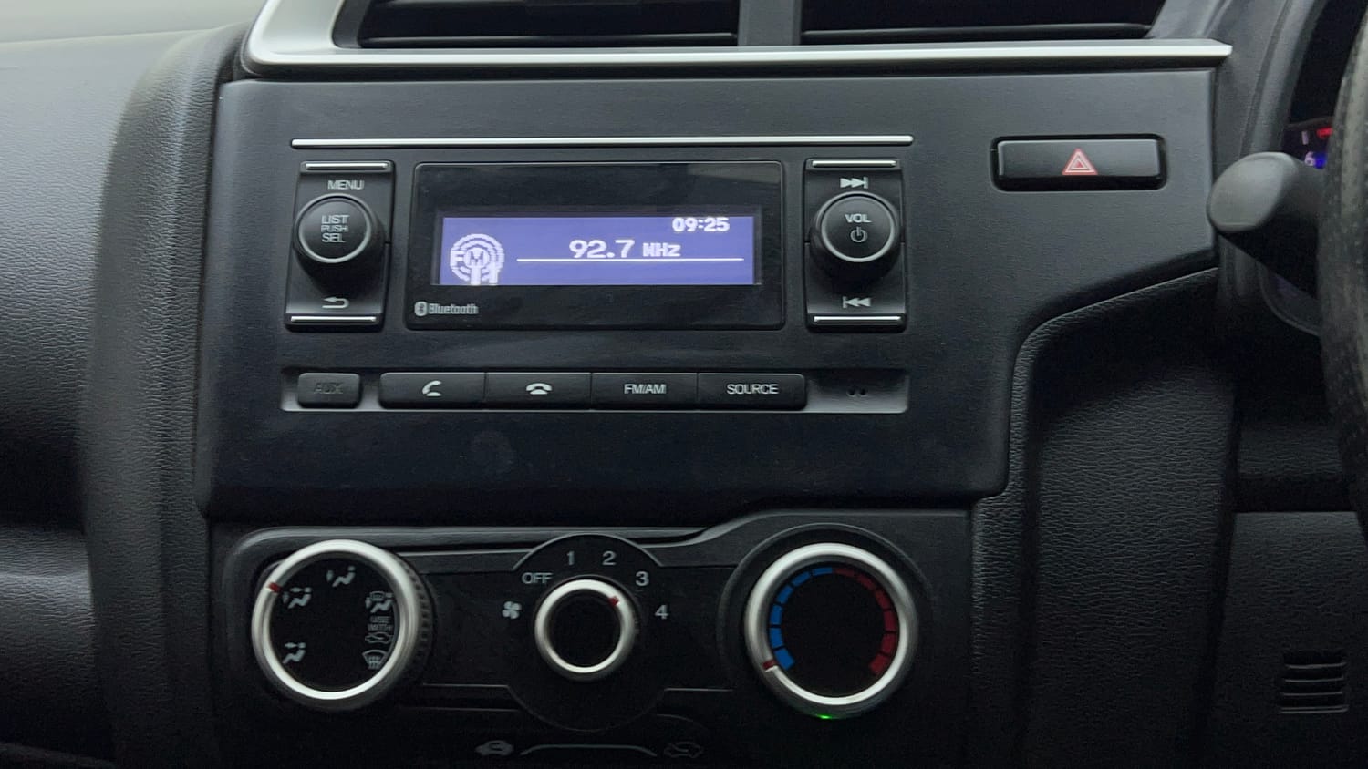 Used 2018 Honda WR-V S MT Petrol Petrol Manual top_features Integrated (in-dash) music system