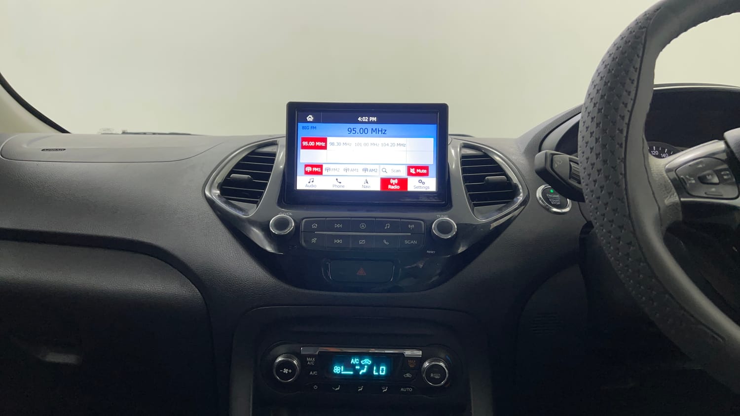 Used 2019 Ford Figo Titanium 1.2 Ti-VCT MT Petrol Manual interior MUSIC SYSTEM & AC CONTROL VIEW