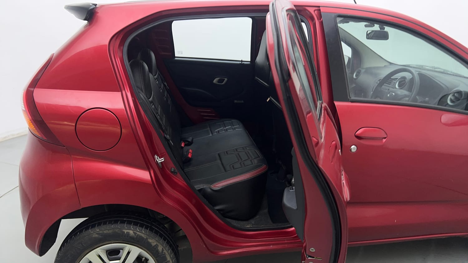 Used 2019 Datsun Redi-GO T (O) Petrol Manual interior RIGHT SIDE REAR DOOR CABIN VIEW