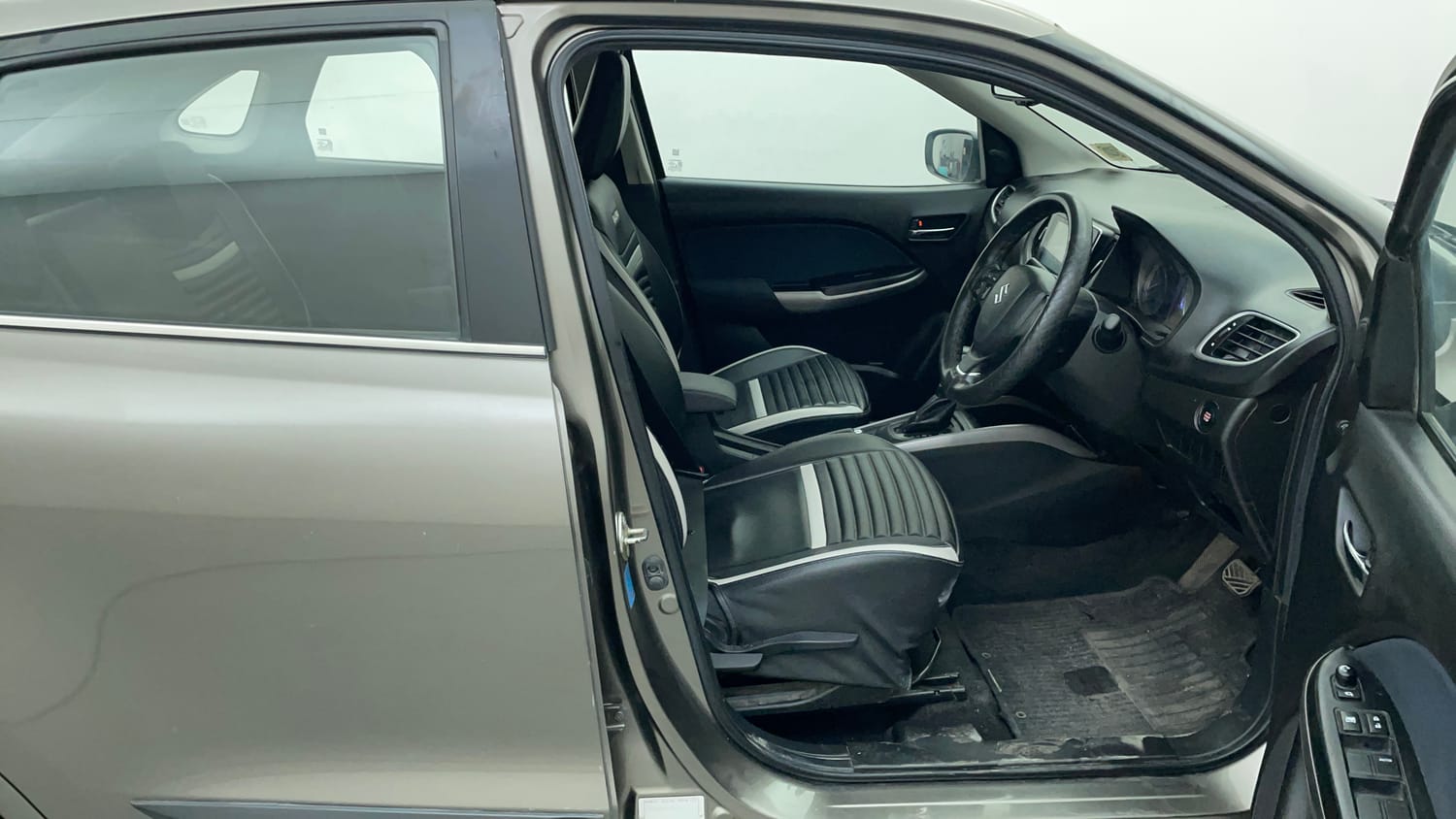 Used 2021 Maruti Suzuki Baleno Zeta Automatic Petrol Automatic interior RIGHT SIDE FRONT DOOR CABIN VIEW