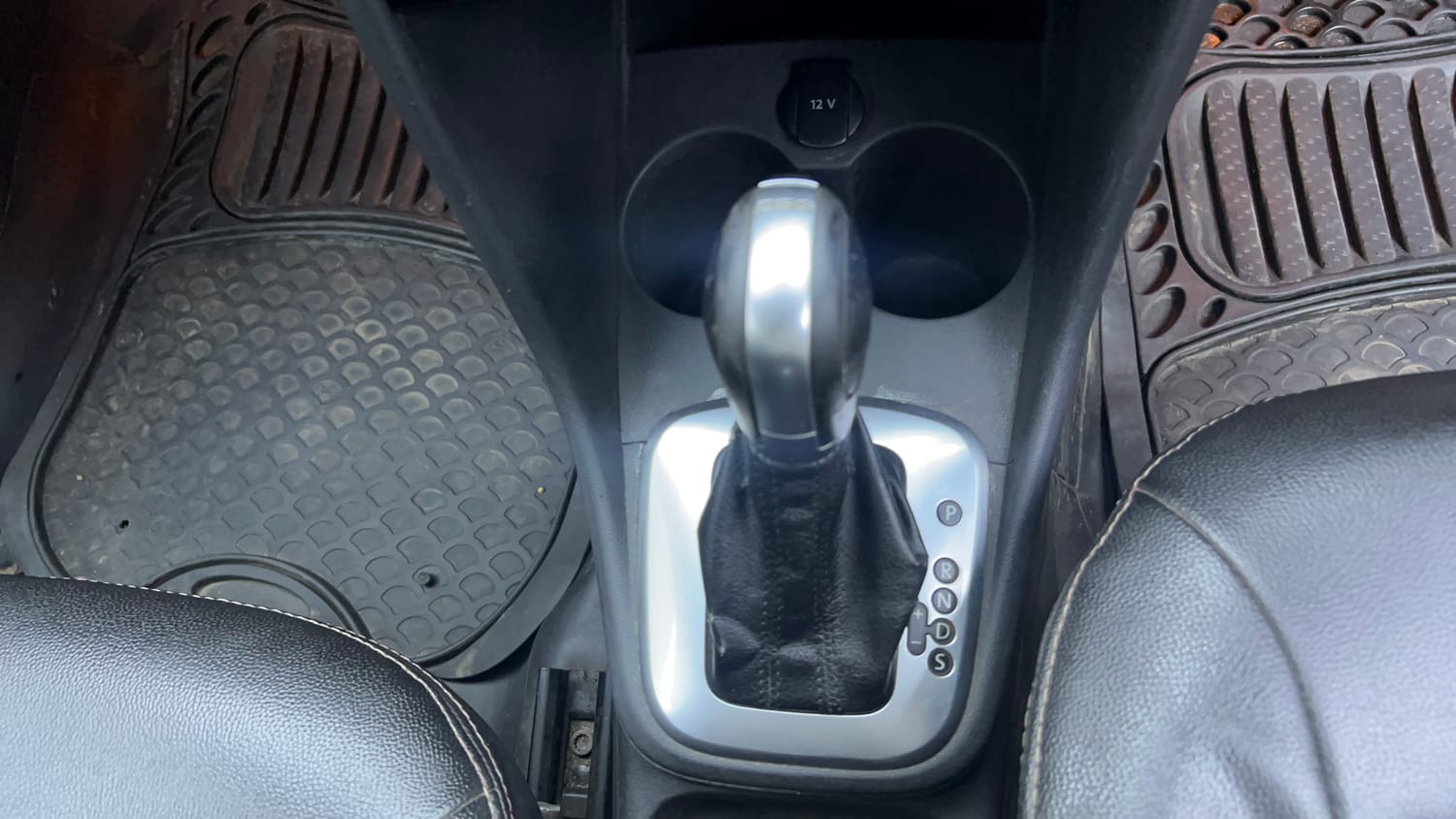 Used 2018 Volkswagen Polo GT TSI Petrol Automatic interior GEAR  KNOB VIEW