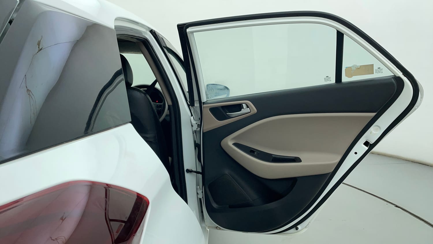 Used 2020 Hyundai Elite i20 Sportz Plus 1.2 Petrol Manual interior RIGHT REAR DOOR OPEN VIEW