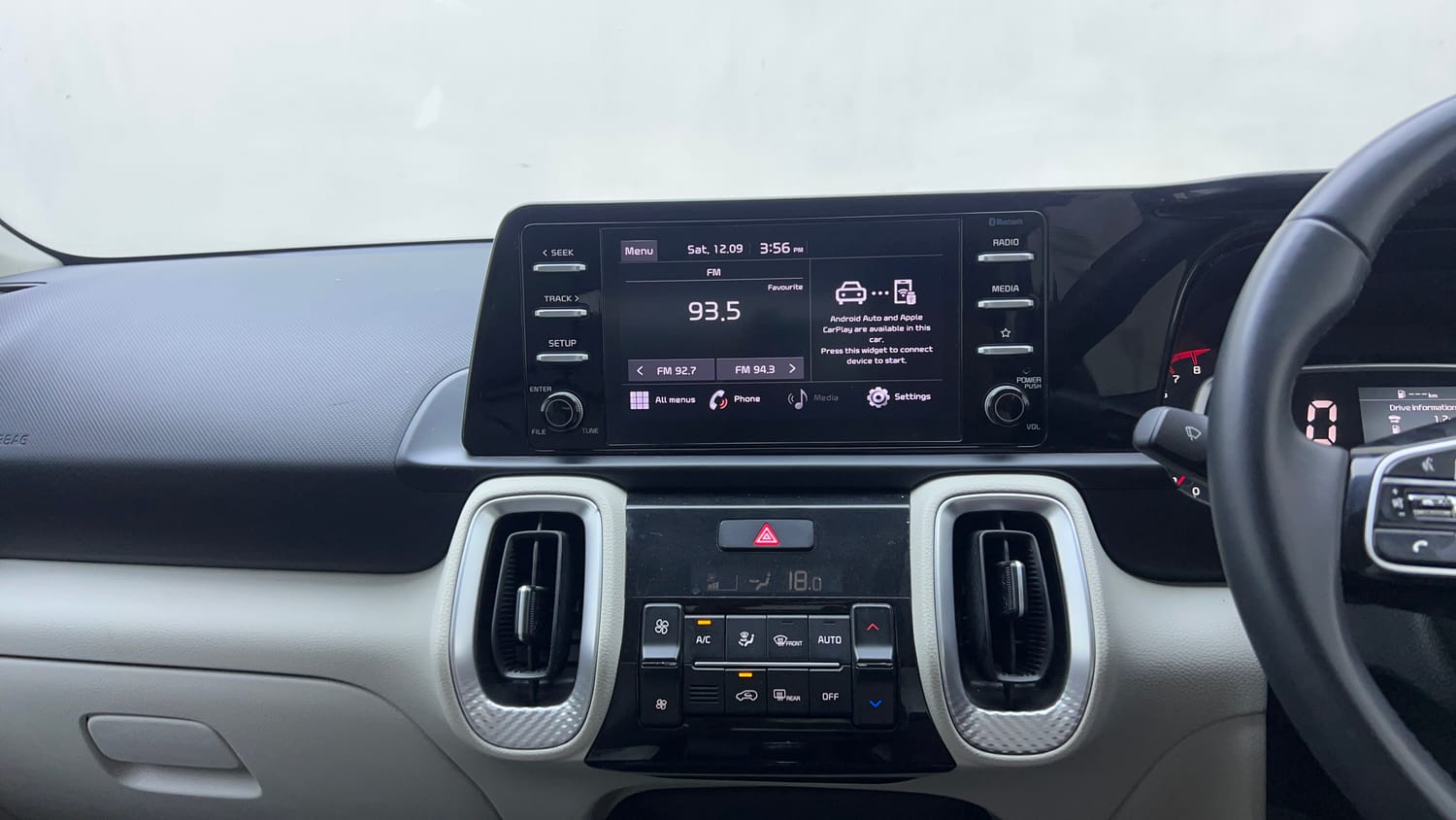 Used 2020 Kia Sonet HTX 1.0 iMT Petrol Manual interior MUSIC SYSTEM & AC CONTROL VIEW