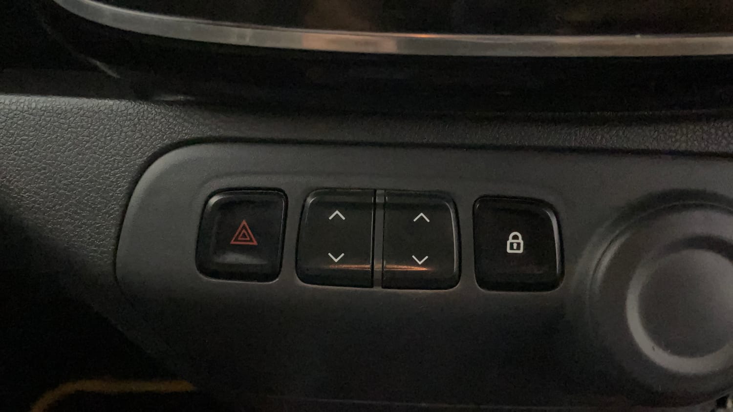 Used 2016 Renault Kwid RXT Petrol Manual top_features Power windows