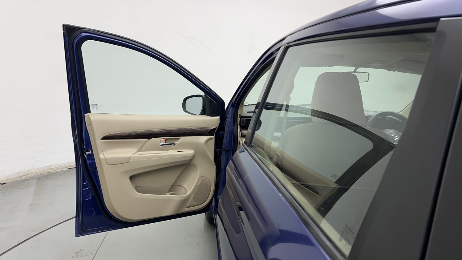 Used 2018 Maruti Suzuki New Ertiga ZXi AT Petrol Automatic interior LEFT FRONT DOOR OPEN VIEW
