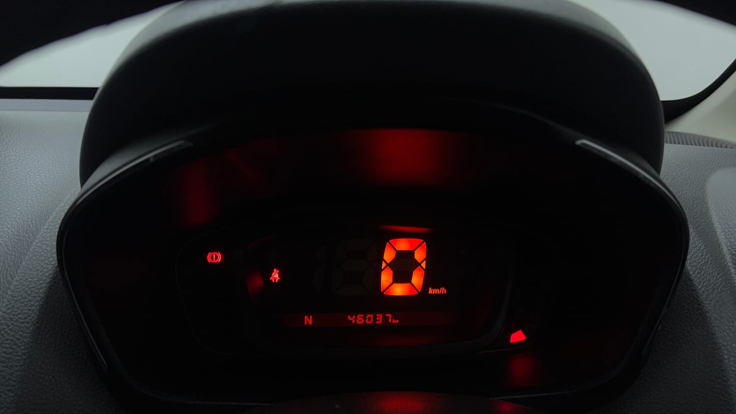 Used 2020 Renault Kwid 1.0 RXT AMT Opt Petrol Automatic interior CLUSTERMETER VIEW