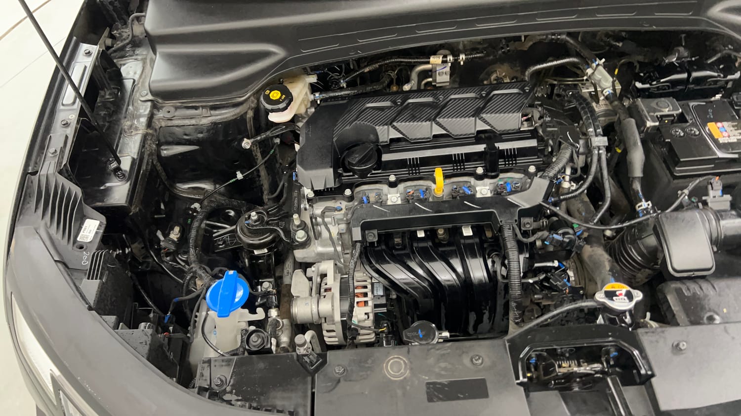 Used 2024 Hyundai Creta 1.5 MPi Petrol MT E Petrol Manual engine ENGINE RIGHT SIDE VIEW