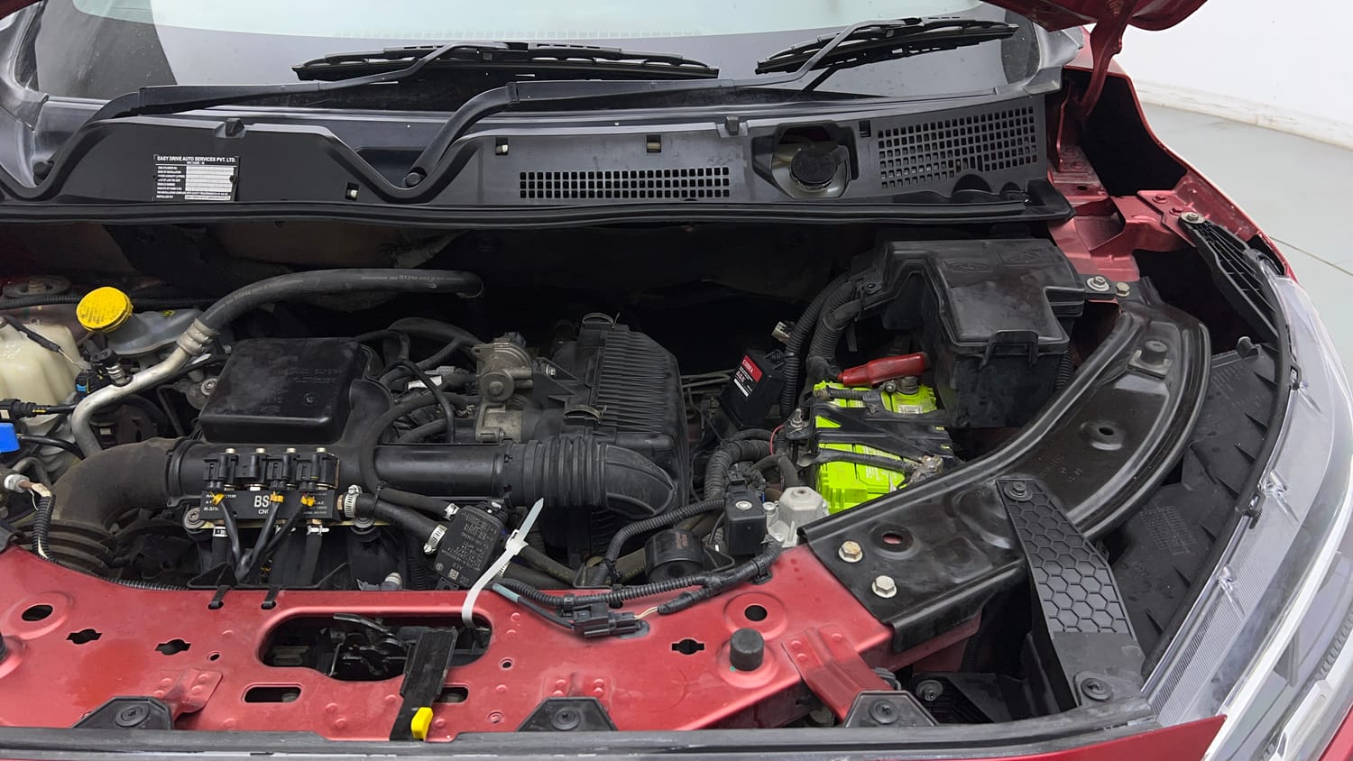 Used 2021 Nissan Magnite XV Premium Petrol + CNG(Outside Fitted) Cng Manual engine ENGINE LEFT SIDE VIEW
