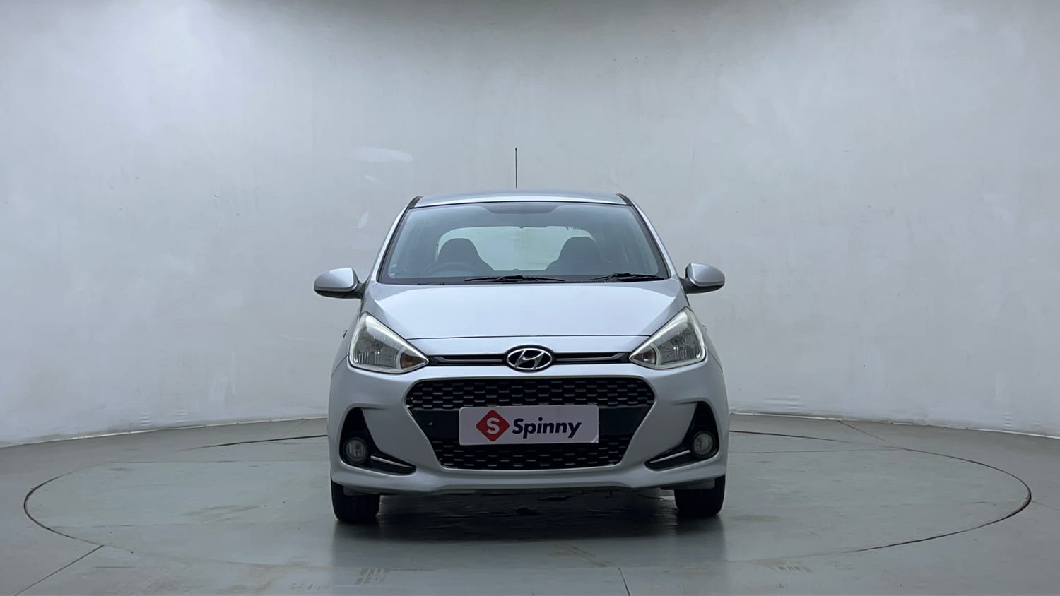 Used 2017 Hyundai Grand i10 Magna AT 1.2 Kappa VTVT Petrol Automatic exterior FRONT VIEW