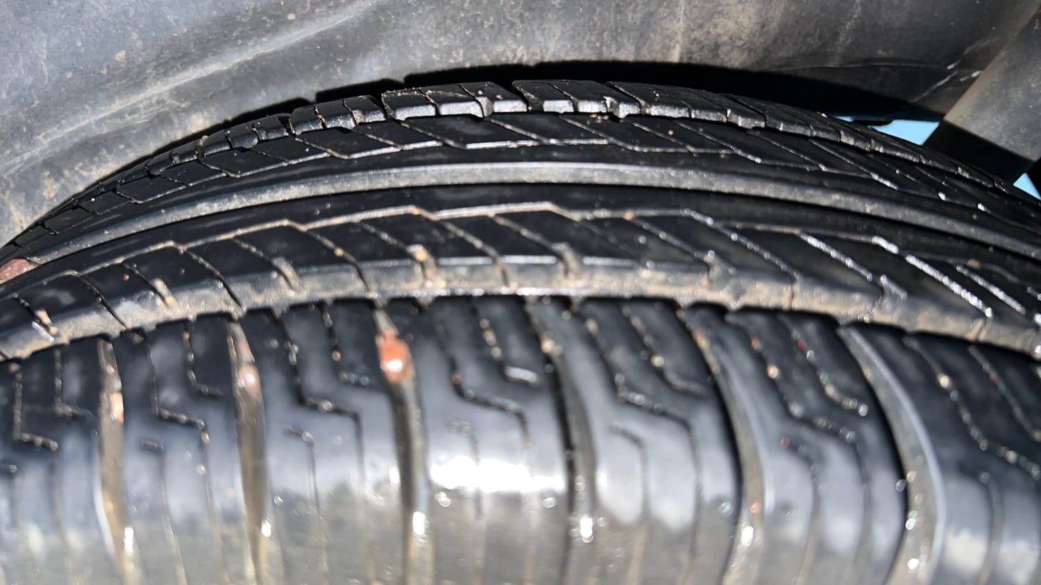 Used 2013 Maruti Suzuki Wagon R VXI Petrol Manual tyres LEFT REAR TYRE TREAD VIEW