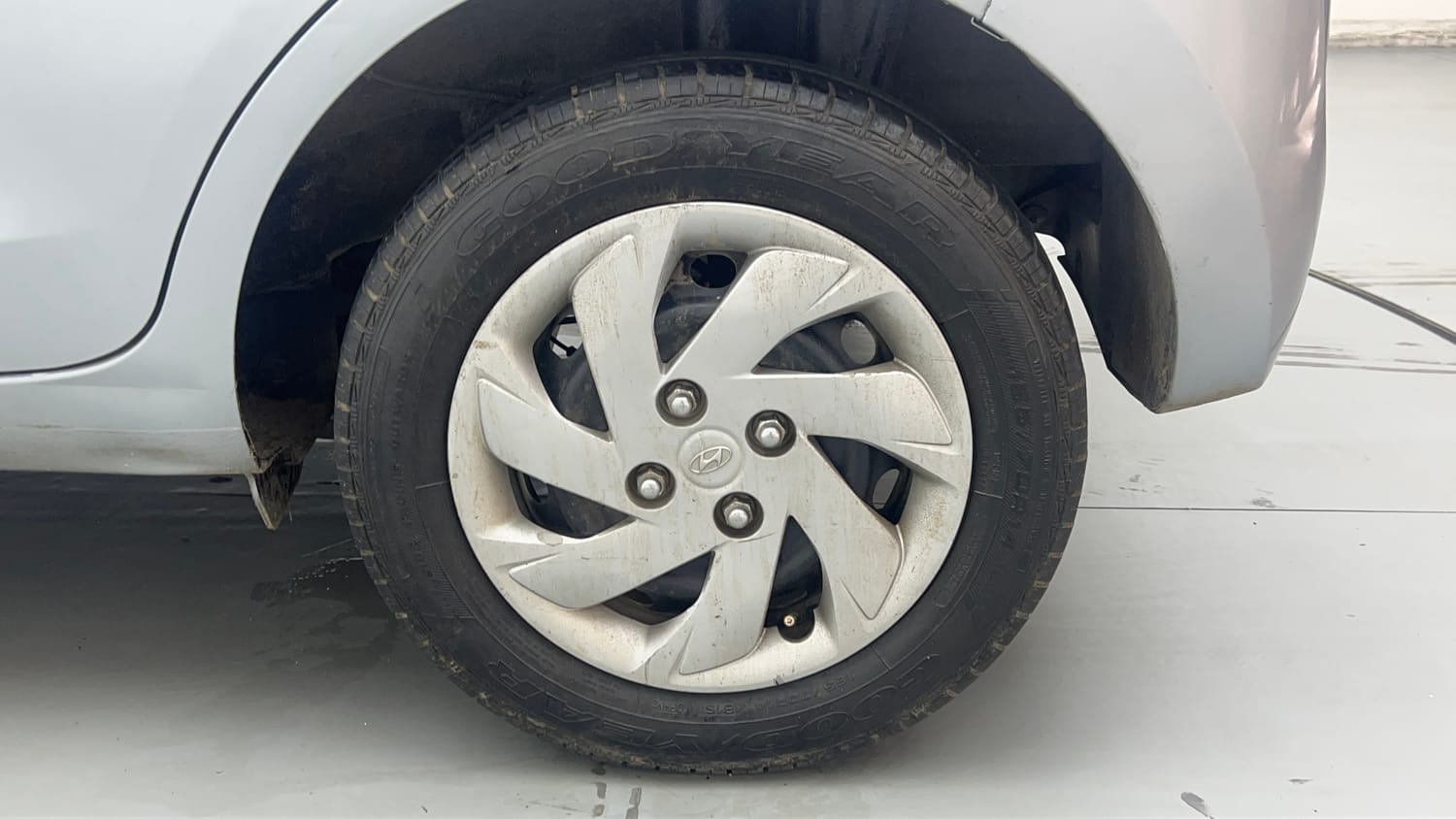 Used 2019 Hyundai Santro Sportz CNG Cng Manual tyres LEFT REAR TYRE RIM VIEW