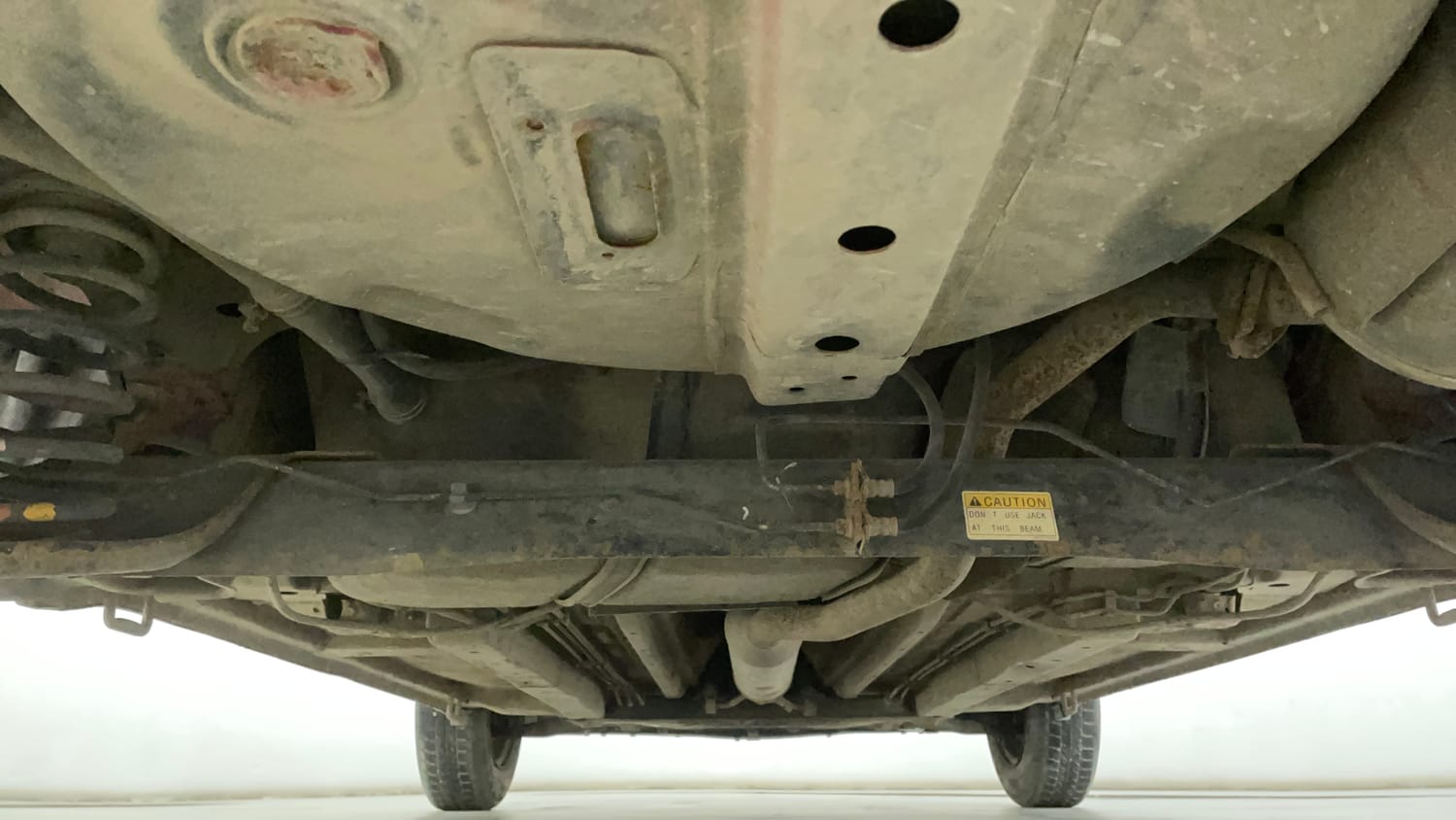 Used 2013 Maruti Suzuki Ritz Vxi BS-IV Petrol Manual extra REAR UNDERBODY VIEW (TAKEN FROM REAR)
