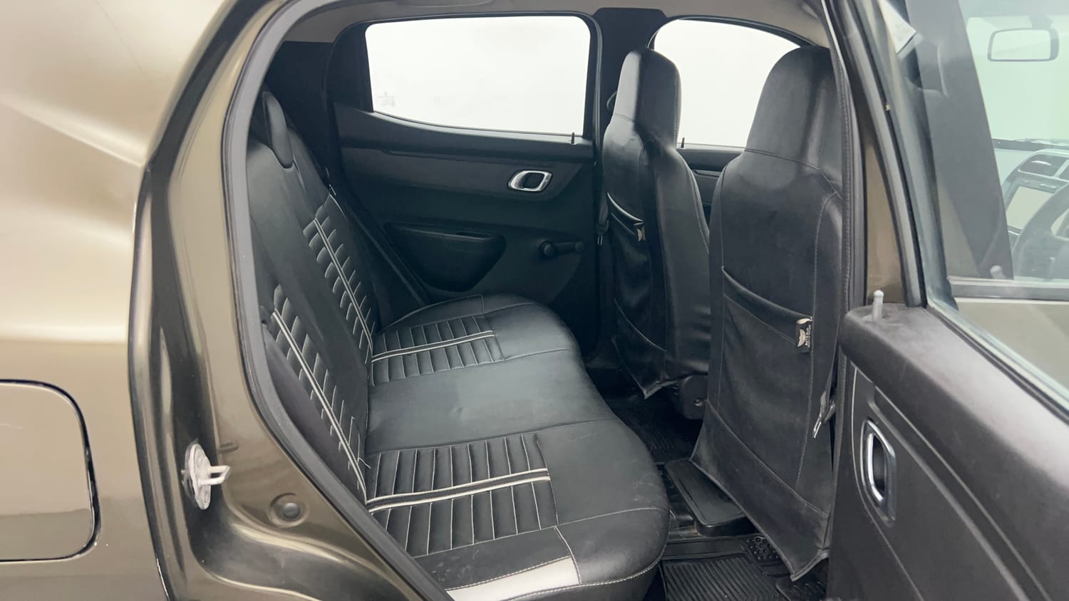 Used 2019 Renault Kwid RXT (O) 1.0 SCE Edition Petrol Manual interior RIGHT SIDE REAR DOOR CABIN VIEW