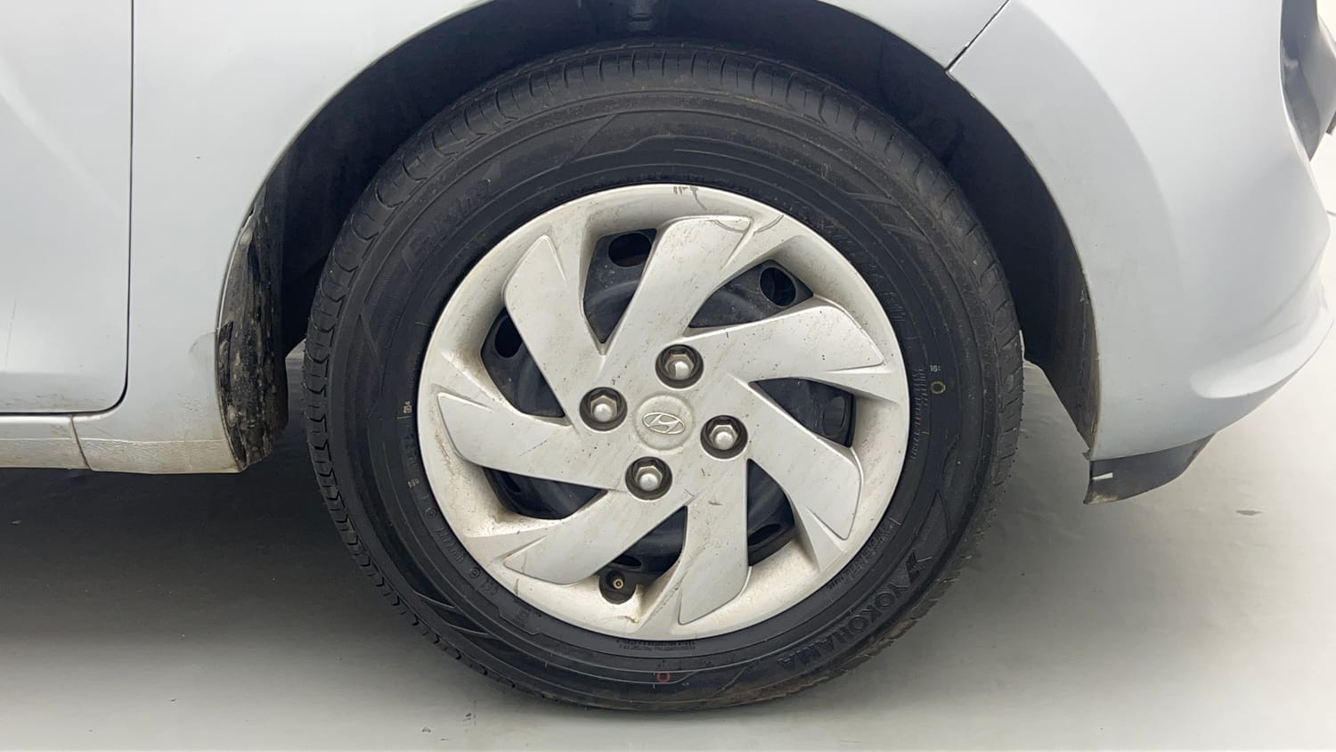 Used 2019 Hyundai Santro Sportz CNG Cng Manual tyres RIGHT FRONT TYRE RIM VIEW