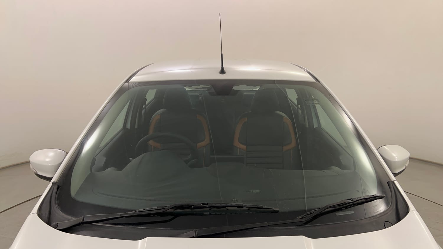 Used 2019 Ford Figo Titanium 1.2 Ti-VCT MT Petrol Manual exterior FRONT WINDSHIELD VIEW
