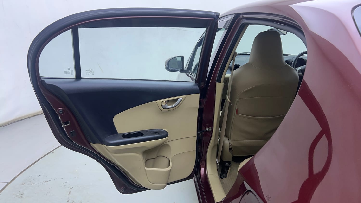 Used 2015 Honda Amaze 1.2 VX  (O)  i-VTEC Petrol Manual interior LEFT REAR DOOR OPEN VIEW
