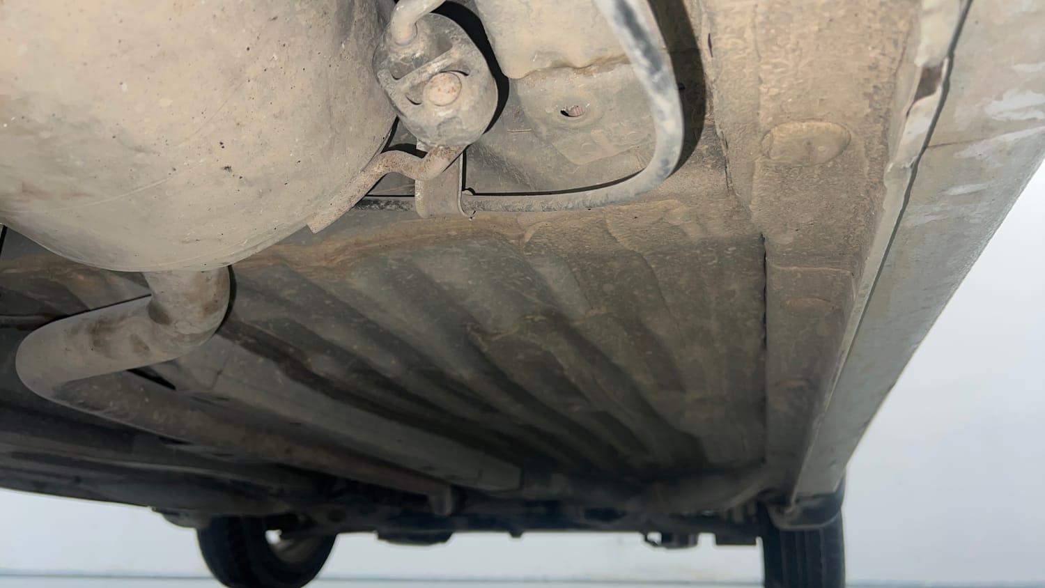 Used 2019 Honda Amaze 1.2 V MT Petrol Petrol Manual extra REAR RIGHT UNDERBODY VIEW